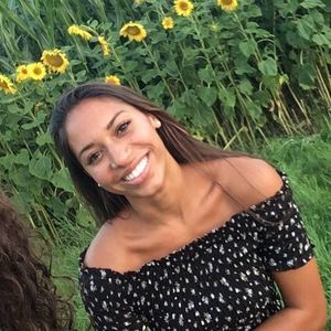 Meet your Posher, Eve